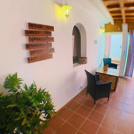 Ohana Apartment